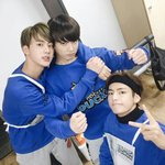 [방탄소년단] 시<b>강당</b>하였다