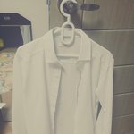 [드루와] 하얀<b>와이</b>셔츠에 뭘 걸쳐야할까..