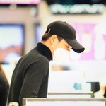 [카이] 종인이 면세점쇼핑하고 <b>벤쿠버</b> 출국했대