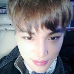 [EXO] 종인이 목에 <b>손수건</b>이야? 애기들 감기걸렸을때