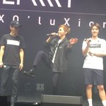 [EXO] 야 아까 시우민보고 귀여운<b>맛</b>이 없어졌다고 한 애야