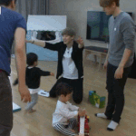 [EXO] 박찬열 <b>아가들</b> 껴안는거 너무 설렘