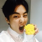 [시우민] 이쯤되면 다들 알지? 밑에 <b>클릭</b>ㄴㄴ
