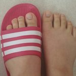 [조언부탁해] 아디다스슬리퍼샀는데ㅠㅠ