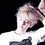[EXO] 매일 그대와 수많은 <b>감정들</b>을 나눠주고 배워가며