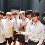[방탄소년단] 와 오랜만에 방과후클럽 댄져 때를 봤는데