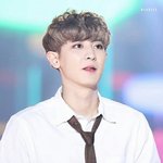 [EXO] 찬열이가 슴이 밀어주는 <b>비주얼</b>이라매