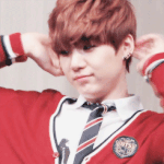 [방탄소년단] 윤기 <b>칭찬</b>받으면 은근 부끄러워하는거 귀엽지 않냐ㅋㅋㅋ