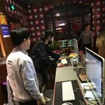 [EXO] <b>허리</b>다쳤담서요