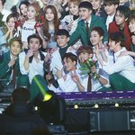 [EXO] 베톡보니까 생각난건데
