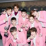 [EXO] 우리는 계속 엑소뒤에 남아있게 계속 그러자