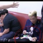 [방탄소년단] 남준이 손에 들고 있는 이것은!!!!!!????