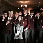 [방탄소년단] 그러면 그 사진에서 윤기 머리는 뭐지???