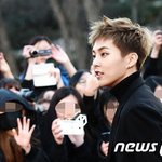 [시우민] 시우민 가온기사사진 쩐..쩐다
