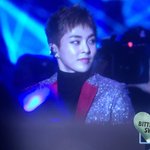 [시우민] 오늘 블링블링 의상의 시우민(앗 눈<b>부슈</b>(