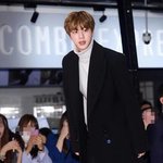 [방탄소년단] 와 시사회 저거 무슨 배우로 참석하는줄