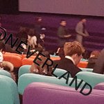 [EXO] 민석이 이제 영화<b>본다</b>