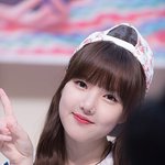 [댓글부탁해] 여자친구 <b>예린</b> 뽀샵 해봤음ㅋㅋㅋ
