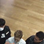 [시우민] <b>아조</b>씨들 시우민을 어디로 데려가는겁니까!