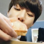 [방탄소년단] 너희 먹고 있는것만 봐도 배불러~
