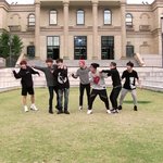 [방탄소년단] 애들이같이입는<b>바지</b>