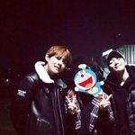 [방탄소년단] 뒷북인가? 누구랑 찍은거?