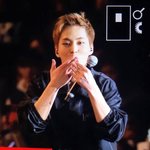 [EXO] 마이크<b>뚜껑</b> 찾은 시우민이래ㅋㅋ