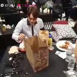 [EXO] 아 종인이<b>역시</b> 뭘 먹을줄알아
