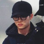 [EXO] 뚜뚜 얼굴에 피곤이 잔뜩임 