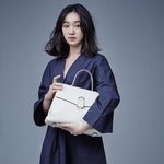 수애만의 아우라