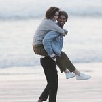 화보 촬영장에서 본 릴리 <b>콜린스</b>