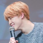 [방탄소년단] 지민이 <b>귀가</b> 핑크핑크하다