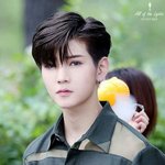 플레디스는 긴<b>머리</b> 좋아하는듯