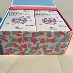 손톱영양제로 관리할 나이 ㅠㅠ 노가다 뛰는것도 아니고 여자손이 이게...