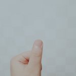 나보다 <b>엄지</b>손톱큰사람있음?^^