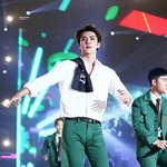 [EXO] 내가 <b>초록</b>바지입으면 ㅈㄴ<b>옷</b>없는년같을텐데...