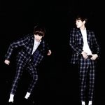<b>수트</b>입고 화보 찍은 男스타들