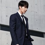 김우빈 스크롤 압박 쯔네