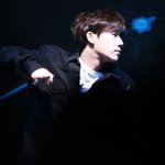 [인피니트] 성규 얼굴형은 콘서트 뒷자리에서도
