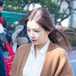 [EXO] 컴백준비안하냐 조카살쪘네