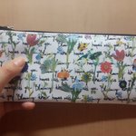 <b>필통</b> 어떤게 더 낳아?