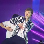 [EXO] <b>양손</b>동기화땜시 마이크도 제대로 못잡는 밍소기