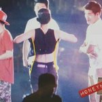[EXO] 변백현은 허리라인도 예술임