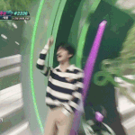 [EXO] 에이분홍 뭘롸요 원츄<b>츄츄</b>츄