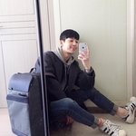 백팩 <b>카키</b>랑 블랙중에 고민중