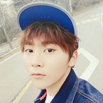 [세븐틴] 근데 부승관 왜 위험하게 <b>도로</b>에서 셀카를 찍어?!