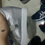 [EXO] <b>은색</b>빤짝이신발 저거 콘섵때 신고갈까