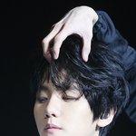 [백현] <b>뉴욕</b>콘고화질 백현 뭔가 성스럽다ㅋㅋ