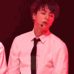 [방탄소년단] <b>이</b> 짤 <b>표정</b>은 진지한데