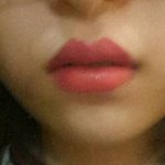 립스틱어떻게바르는거임?